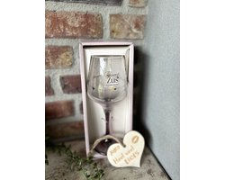 Creaties van Hier - Cadeau pakket Wijnglas met de tekst Zus met houten hartje - 21 x 8,2 cm - Glas