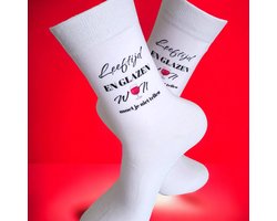 Wijn Sokken - Verjaardag - Gift - Valentijns cadeau - Sokken met tekst - Witte sokken - Cadeau voor vrouw en man - Kado - Sokken - Verjaardags cadeau voor hem en haar - Verliefd - Vaderdag - Moederdag - LuckyDay Socks - Maat 37-44